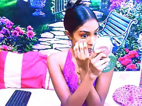 Snapshot of IndianPretty14u2Luv chatting on April 18, 2026, 7:07 pm IndianPretty14u2Luv online show from April 18, 2026, 7:07 pm
