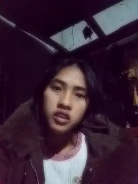 Snapshot of Hoa-tuylip chatting on February 4, 2026, 2:34 pm Hoa-tuylip online show from February 4, 2026, 2:34 pm