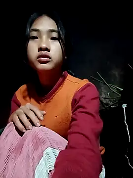 Snapshot of Hoa-tuylip chatting on February 24, 2026, 10:30 pm Hoa-tuylip online show from February 24, 2026, 10:30 pm