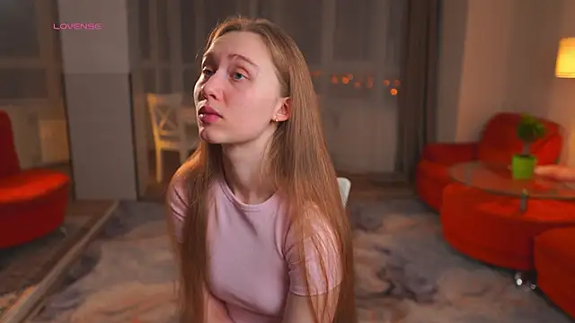 SharaNewbern online show from March 10, 2026, 2:22 pm