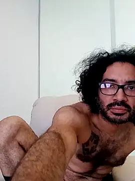 Snapshot of Batou1683 chatting on April 18, 2026, 1:26 pm Batou1683 online show from April 18, 2026, 1:26 pm