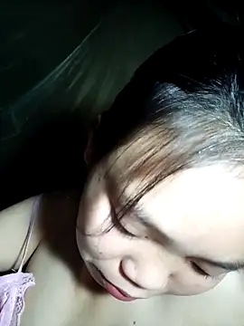 Snapshot of derylove_ chatting on February 27, 2026, 4:29 pm derylove online show from February 27, 2026, 4:29 pm