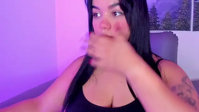  camilaa online show from February 4, 2026, 7:42 pm