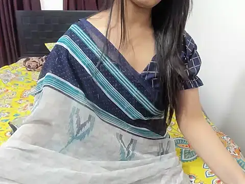 AttractiveQueen2006 online show from February 8, 2026, 2:09 pm