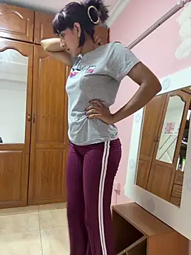 Snapshot of Violet_rousse7 chatting on May 21, 2026, 3:13 am Violet rousse7 online show from May 21, 2026, 3:13 am