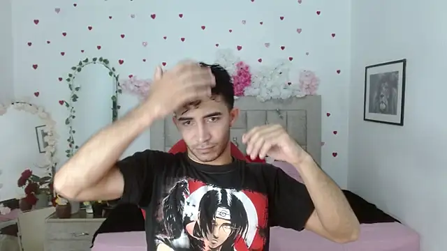 Caius fox online show from April 1, 2026, 11:33 am