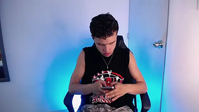 Dominik Souza online show from April 6, 2026, 8:32 pm