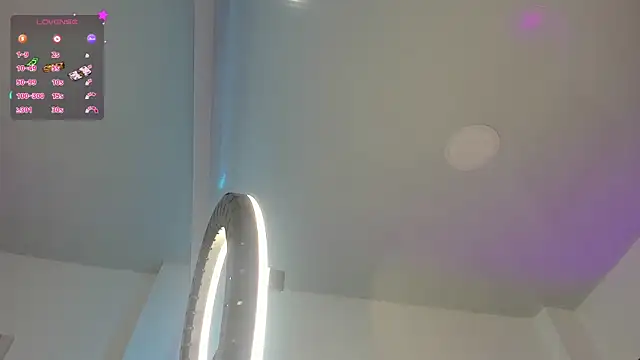 Isabella Moon9 online show from May 26, 2026, 11:28 am