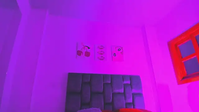 Isabella Moon9 online show from May 30, 2026, 11:40 am
