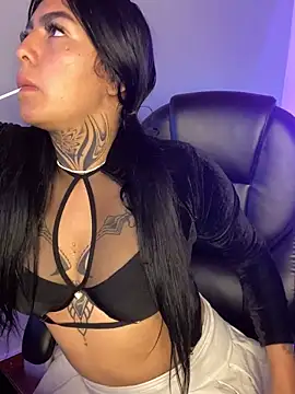 Snapshot of Angelica_pink18 chatting on February 14, 2026, 1:24 am Angelica pink18 online show from February 14, 2026, 1:24 am