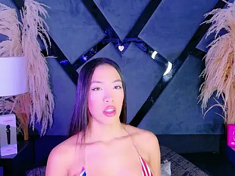 Snapshot of KylieWhitee chatting on February 16, 2026, 1:40 pm KylieWhitee online show from February 16, 2026, 1:40 pm