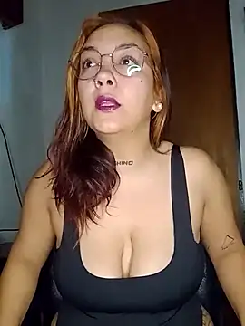 kuramaqueen online show from July 17, 2026, 7:48 am