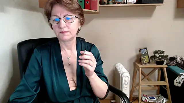 Snapshot of katemodel chatting on February 2, 2026, 7:51 am katemodel online show from February 2, 2026, 7:51 am