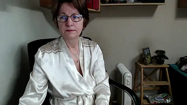 Snapshot of katemodel chatting on February 18, 2026, 7:48 am katemodel online show from February 18, 2026, 7:48 am