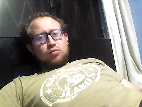 Ecuhot8976 online show from February 20, 2026, 3:36 am