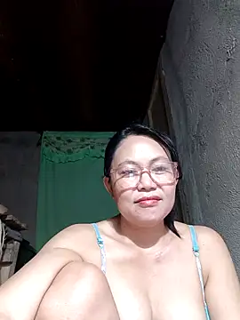 Snapshot of hotpinay_45 chatting on February 11, 2026, 10:53 am hotpinay 45 online show from February 11, 2026, 10:53 am