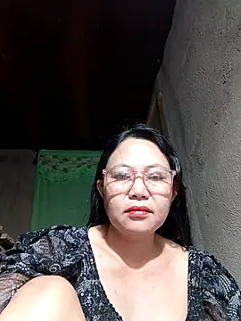 Snapshot of hotpinay_45 chatting on February 19, 2026, 7:43 pm hotpinay 45 online show from February 19, 2026, 7:43 pm