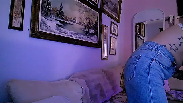 Snapshot of BobbyNSadie chatting on February 18, 2026, 2:18 am BobbyNSadie online show from February 18, 2026, 2:18 am