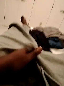 Snapshot of Droski21 chatting on February 28, 2026, 7:42 am Droski21 online show from February 28, 2026, 7:42 am