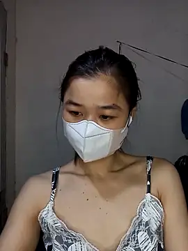 Daisy-lusia2026 online show from April 18, 2026, 11:16 pm