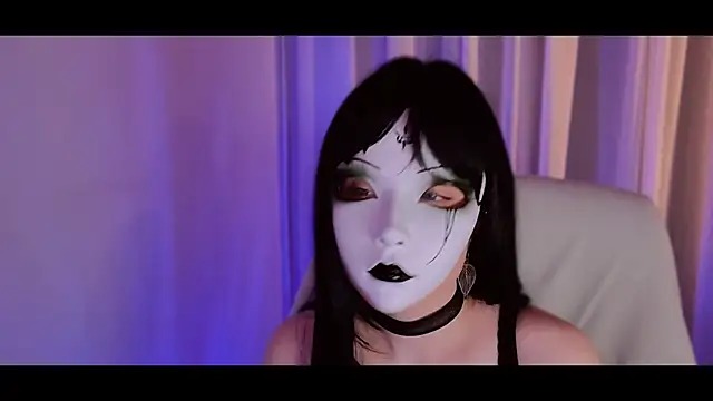 NoirLiliyaa online show from February 7, 2026, 6:33 pm