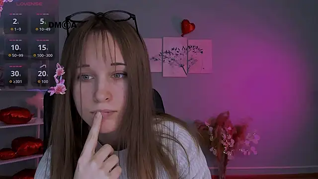 eira mouse online show from February 21, 2026, 9:43 am