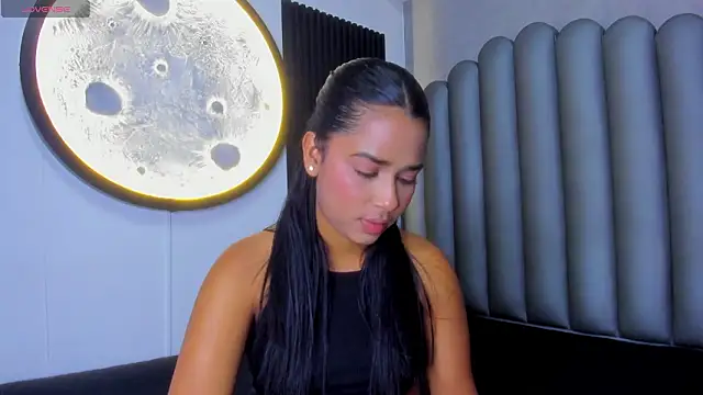 Snapshot of Shirleytaylor- chatting on February 5, 2026, 11:15 am Shirleytaylor- online show from February 5, 2026, 11:15 am