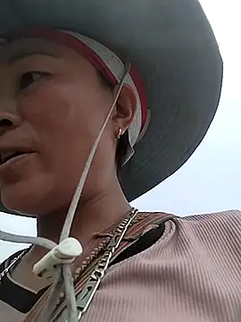 Neoone 1 online show from April 21, 2026, 5:47 am