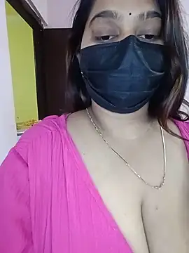 Aliya Hott online show from June 17, 2026, 6:27 am