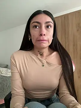 Snapshot of Bonny_Eva chatting on July 9, 2026, 4:44 pm Bonny Eva online show from July 9, 2026, 4:44 pm