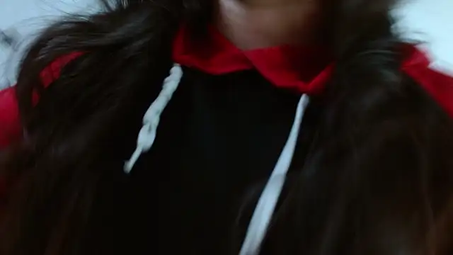 Snapshot of ElaMurray02 chatting on February 5, 2026, 3:38 pm ElaMurray02 online show from February 5, 2026, 3:38 pm