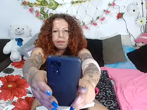 Mariposa tatto online show from May 28, 2026, 7:11 pm