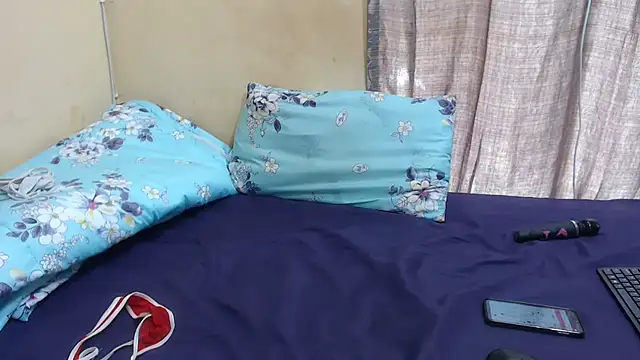 XxxExoticxx27 online show from February 13, 2026, 10:33 am