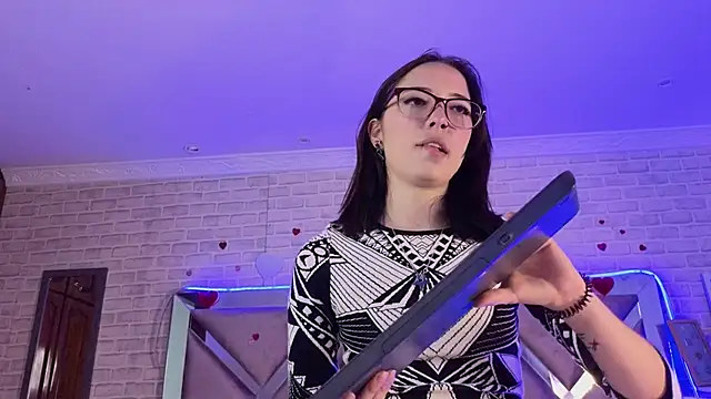 HarperrWest online show from March 19, 2026, 8:13 pm