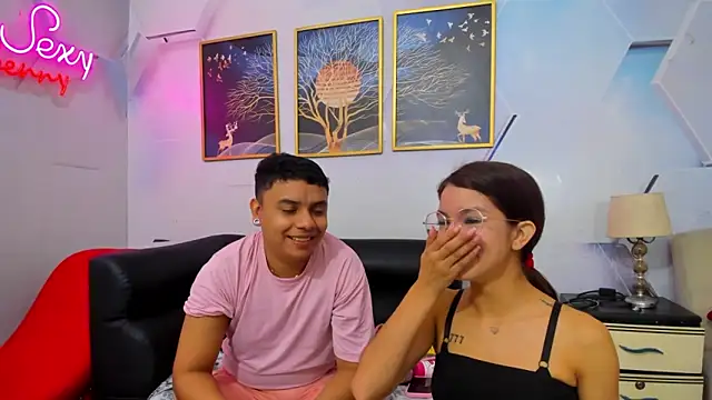 Snapshot of Candy_bhraun chatting on February 21, 2026, 12:44 am Candy bhraun online show from February 21, 2026, 12:44 am