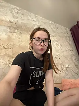 Snapshot of MalliSun chatting on February 5, 2026, 1:05 pm MalliSun online show from February 5, 2026, 1:05 pm