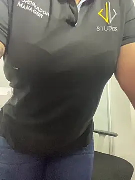 Snapshot of Nahomy_Benett chatting on February 22, 2026, 11:42 am Nahomy Benett online show from February 22, 2026, 11:42 am