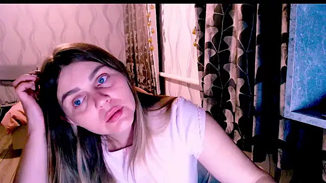 Snapshot of MagicKatarina_ chatting on March 1, 2026, 7:05 pm MagicKatarina online show from March 1, 2026, 7:05 pm