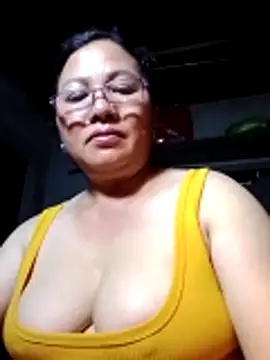 Cold-girlr12 online show from June 22, 2026, 6:05 pm