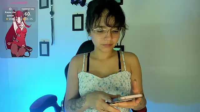 Snapshot of Melissa_giratt chatting on February 6, 2026, 2:49 am Melissa giratt online show from February 6, 2026, 2:49 am