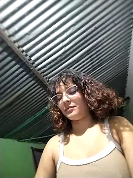 Snapshot of Melissa_giratt chatting on February 26, 2026, 3:27 am Melissa giratt online show from February 26, 2026, 3:27 am
