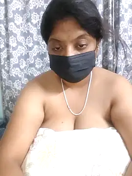 hornymommy999 online show from May 3, 2026, 5:19 pm