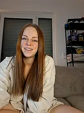 Snapshot of Larifari0406 chatting on March 1, 2026, 8:33 pm Larifari0406 online show from March 1, 2026, 8:33 pm