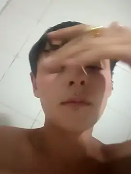 Snapshot of sirenitamua chatting on April 8, 2026, 5:18 am sirenitamua online show from April 8, 2026, 5:18 am