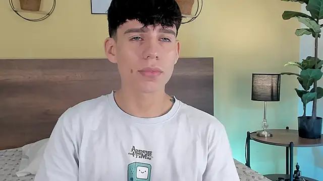 Snapshot of Angel_eros_ chatting on February 17, 2026, 4:53 am Angel eros online show from February 17, 2026, 4:53 am