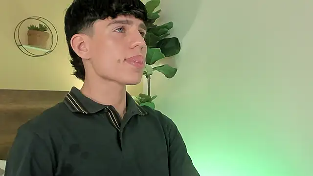 Snapshot of Angel_eros_ chatting on February 20, 2026, 6:26 am Angel eros online show from February 20, 2026, 6:26 am