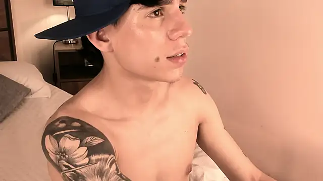 Snapshot of Angel_eros_ chatting on March 2, 2026, 7:15 am Angel eros online show from March 2, 2026, 7:15 am