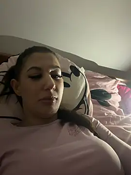 Snapshot of Aura899 chatting on February 28, 2026, 4:57 am Aura899 online show from February 28, 2026, 4:57 am