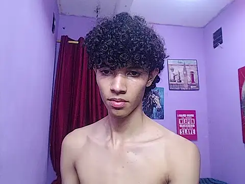 Snapshot of bigcock_twinks chatting on February 24, 2026, 5:27 am bigcock twinks online show from February 24, 2026, 5:27 am