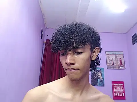 Snapshot of bigcock_twinks chatting on February 27, 2026, 11:27 pm bigcock twinks online show from February 27, 2026, 11:27 pm